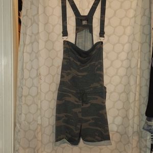 Camo shortalls